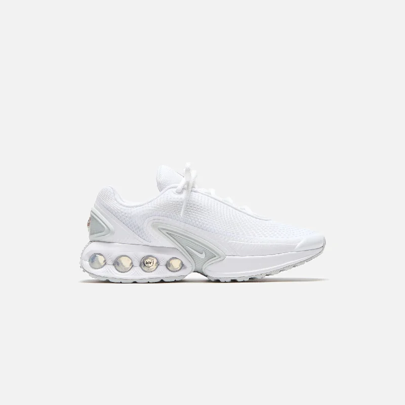 Nike Air Max Dn - White / Metallic Silver