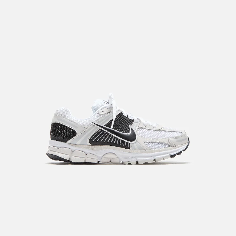 Nike Zoom Vomero 5 - White / Black / Platinum Tint / Metallic Platinum